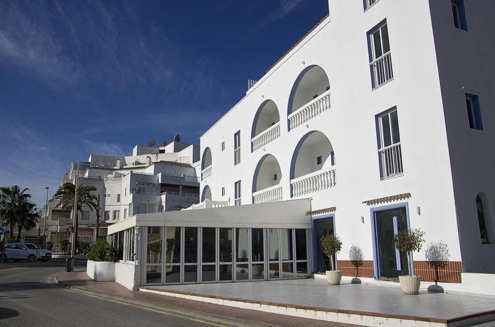Outsite Ibiza Hotel 3*