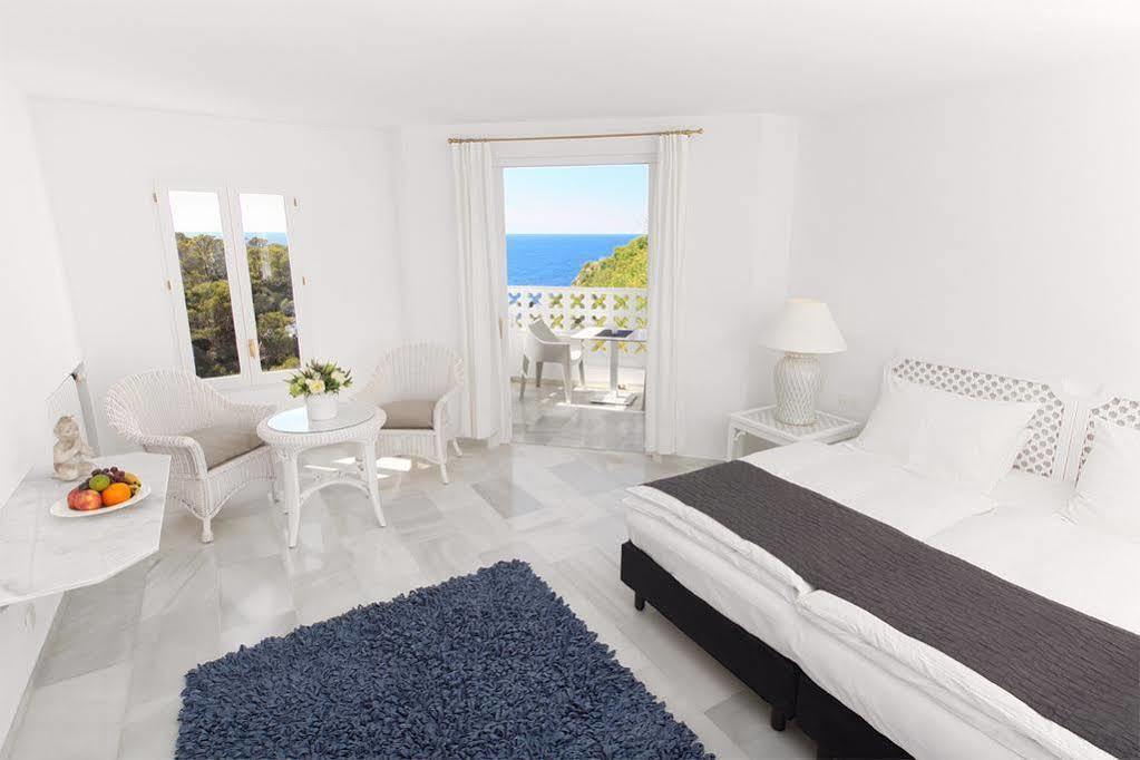 Hotel Village 4*