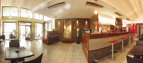 Confort Plaza