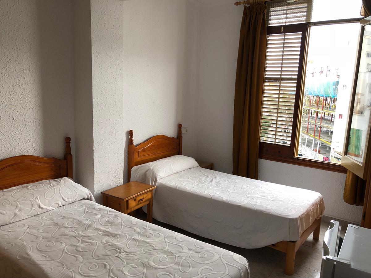 Guest house Casa De Huespedes El Almendro