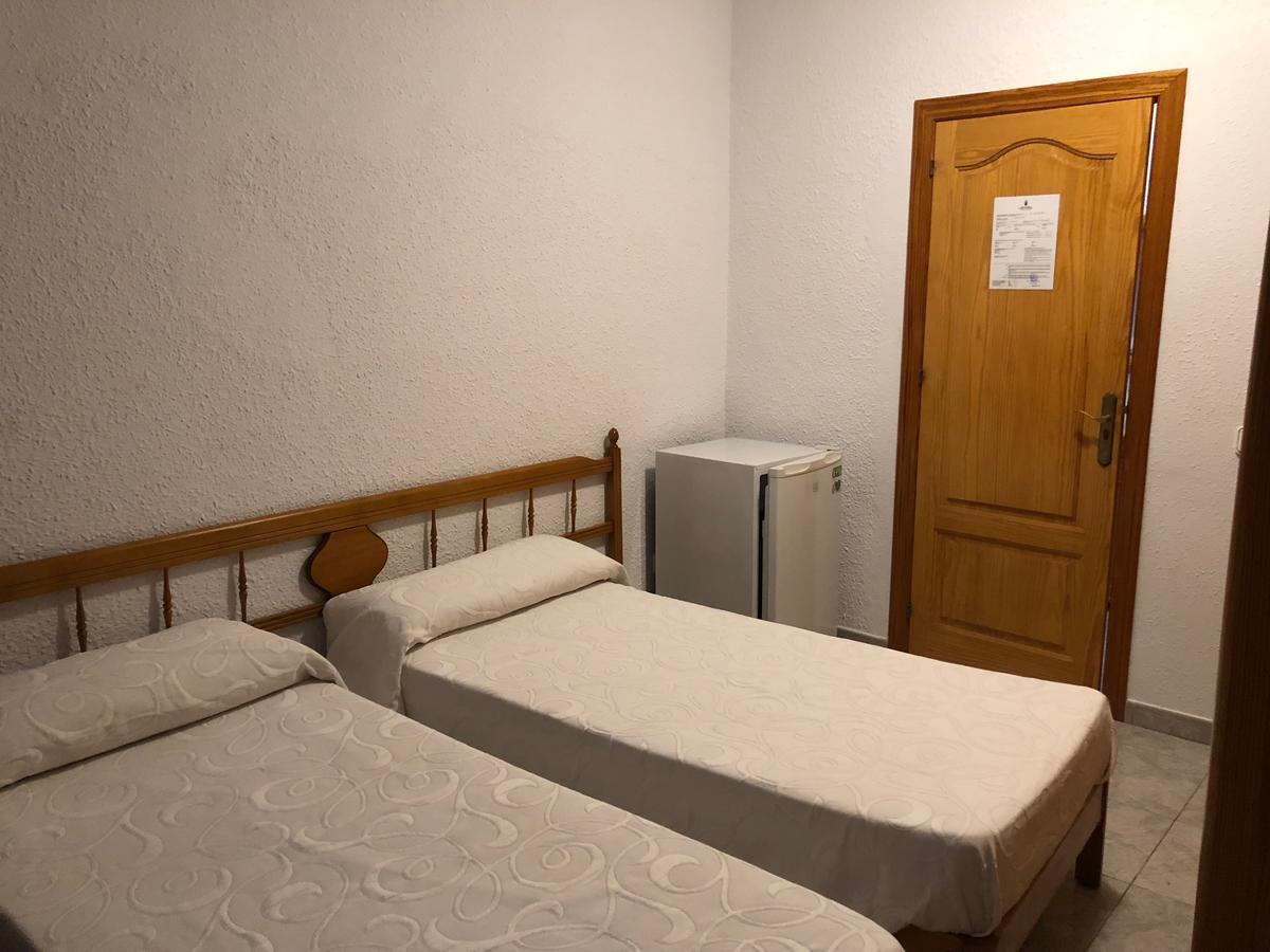 Casa De Huespedes El Almendro Guest house 4*