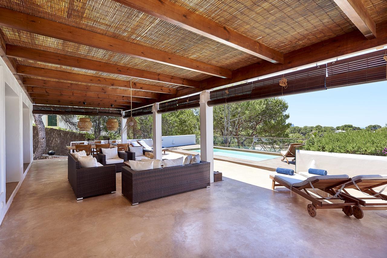 Mares Villa Cala Tarida (Ibiza)