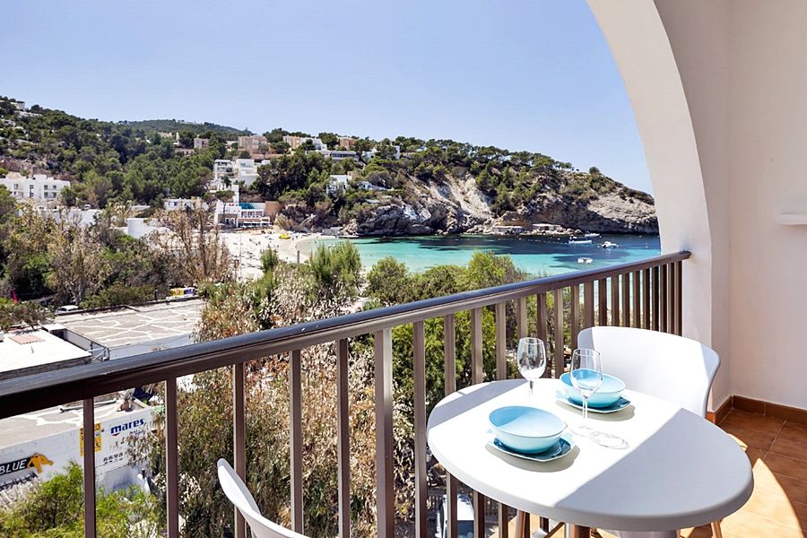 Aptos. Puerto 2* Cala Vadella (Ibiza)