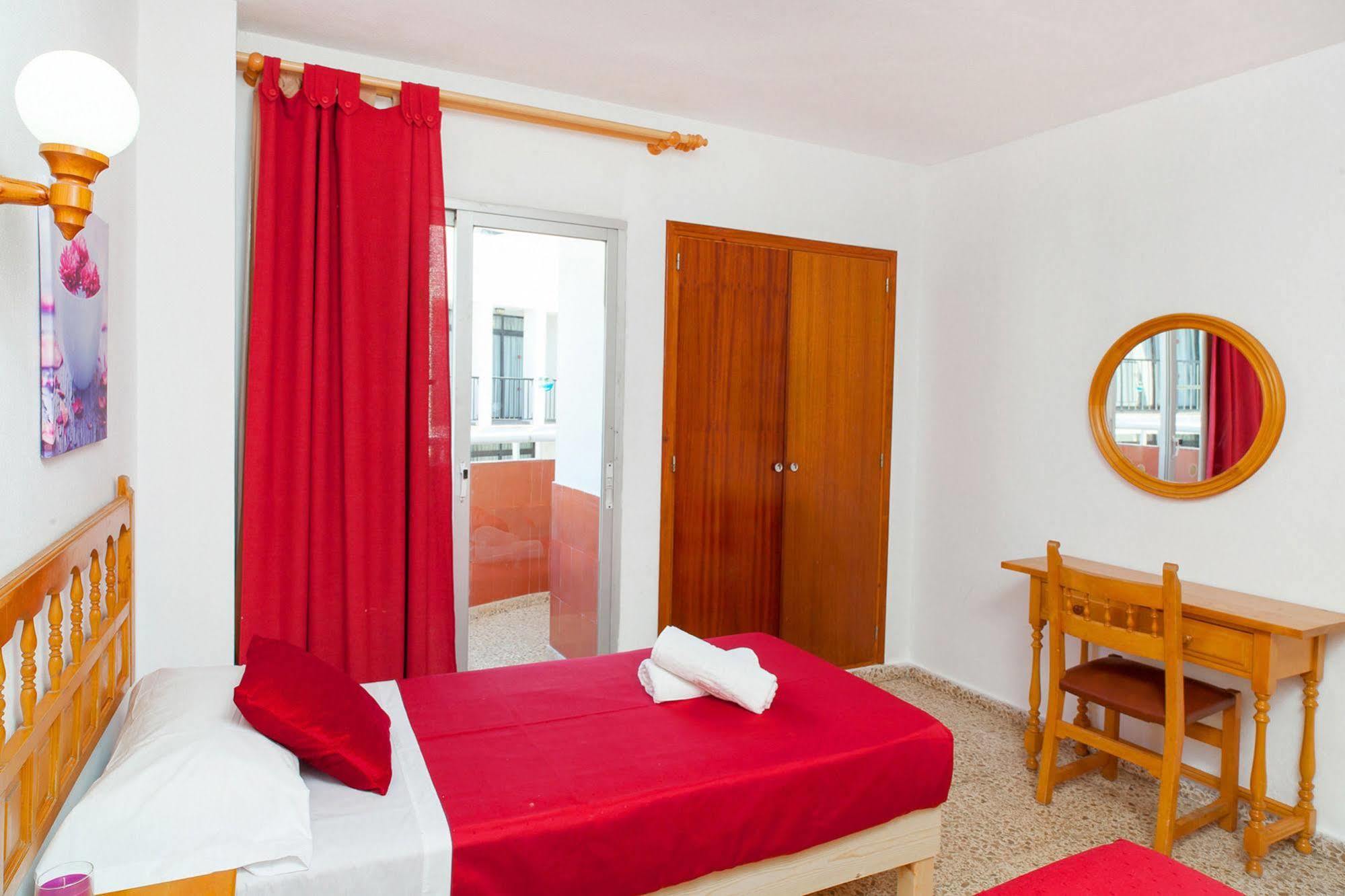 Aparthotel Puet San Antonio (Ibiza)