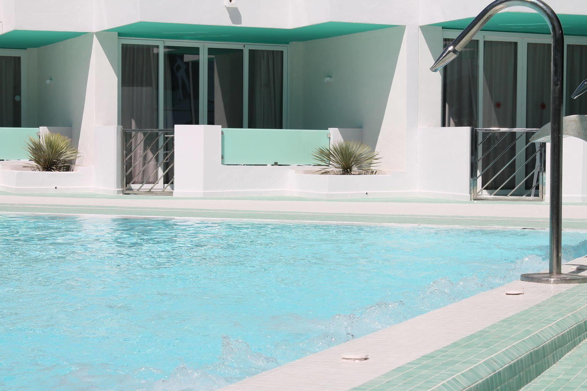 Aparthotel Bora Bora - Adults Only 3*