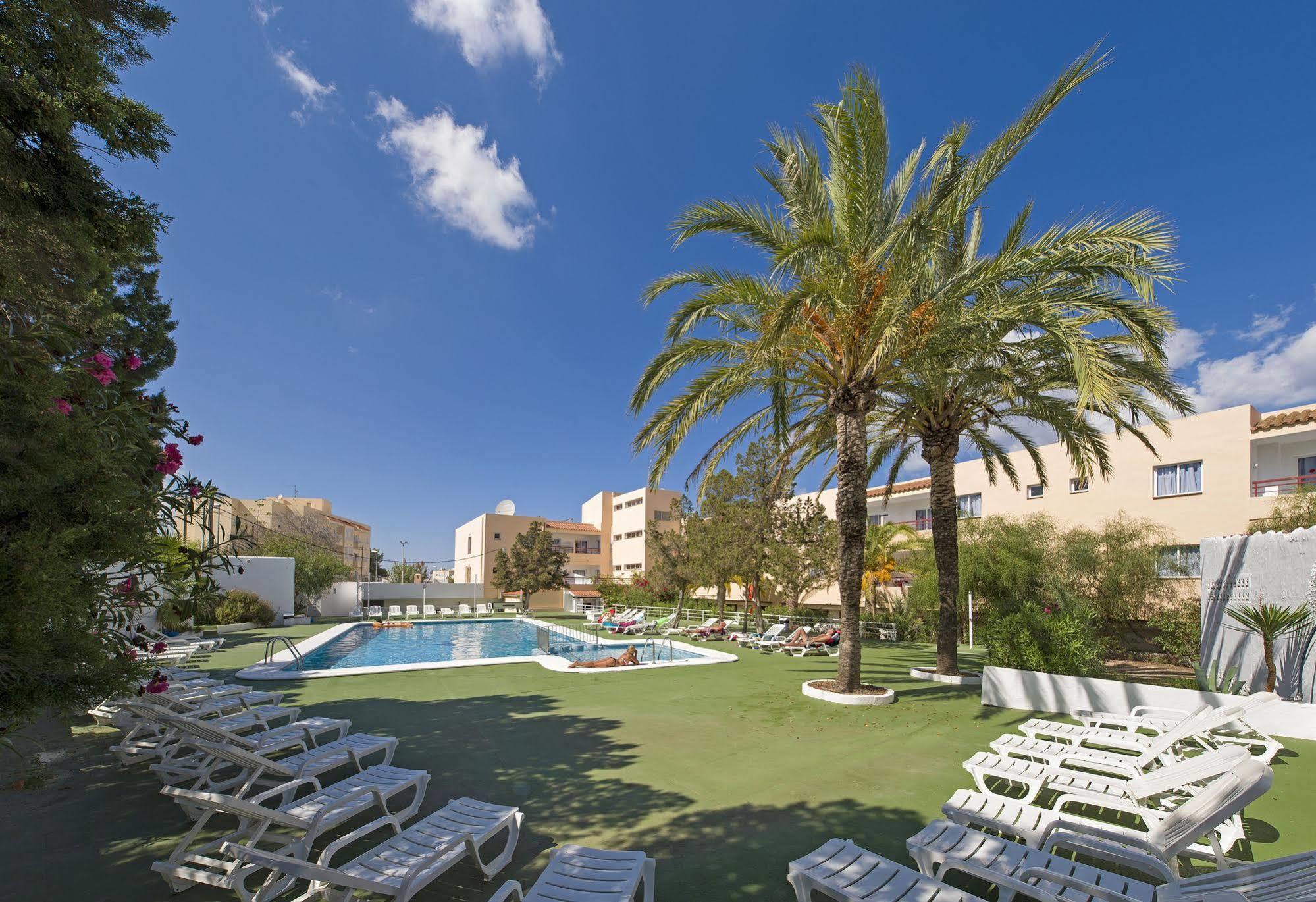 Aparthotel Sol Bay 2*