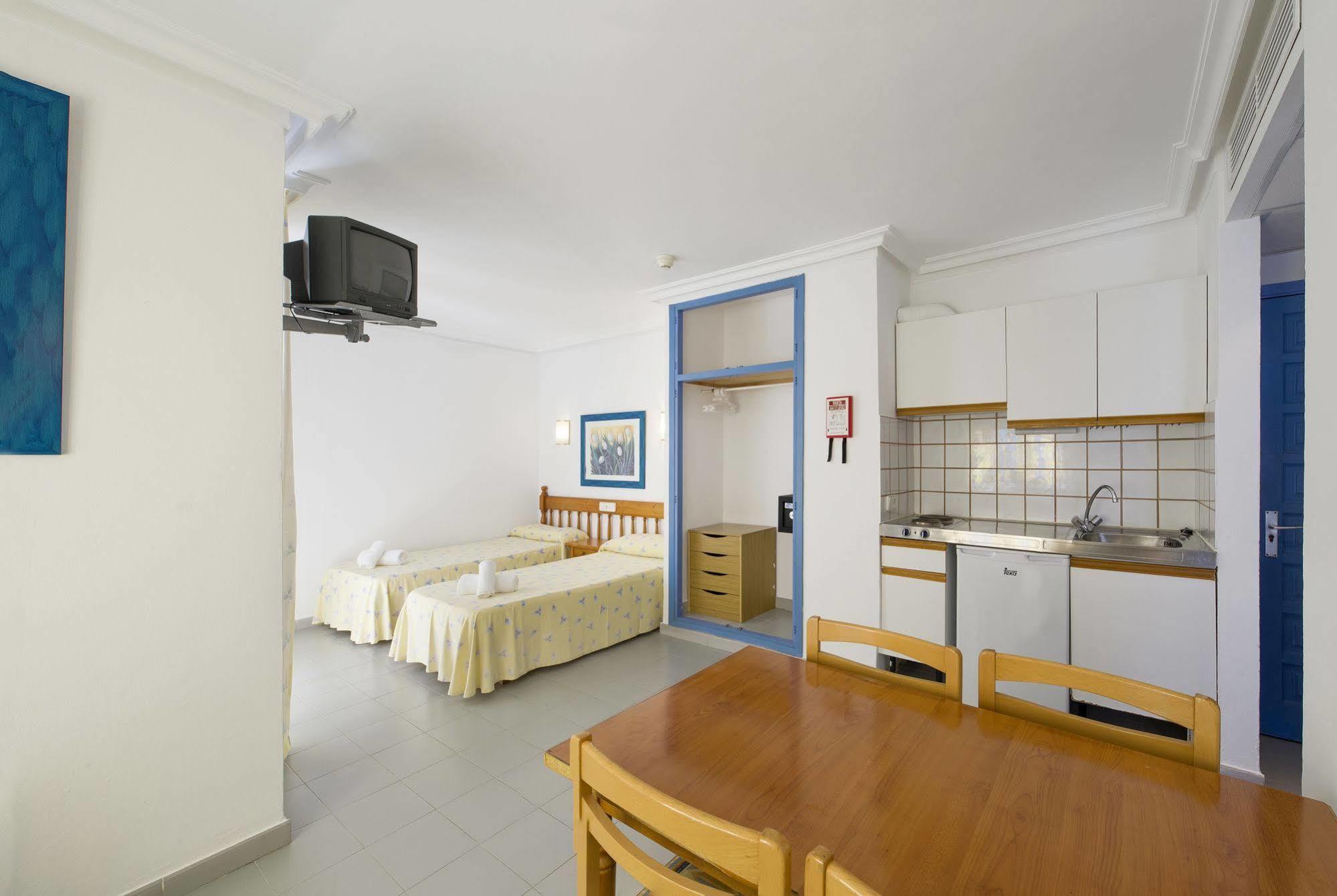 Sol Bay Aparthotel 2*