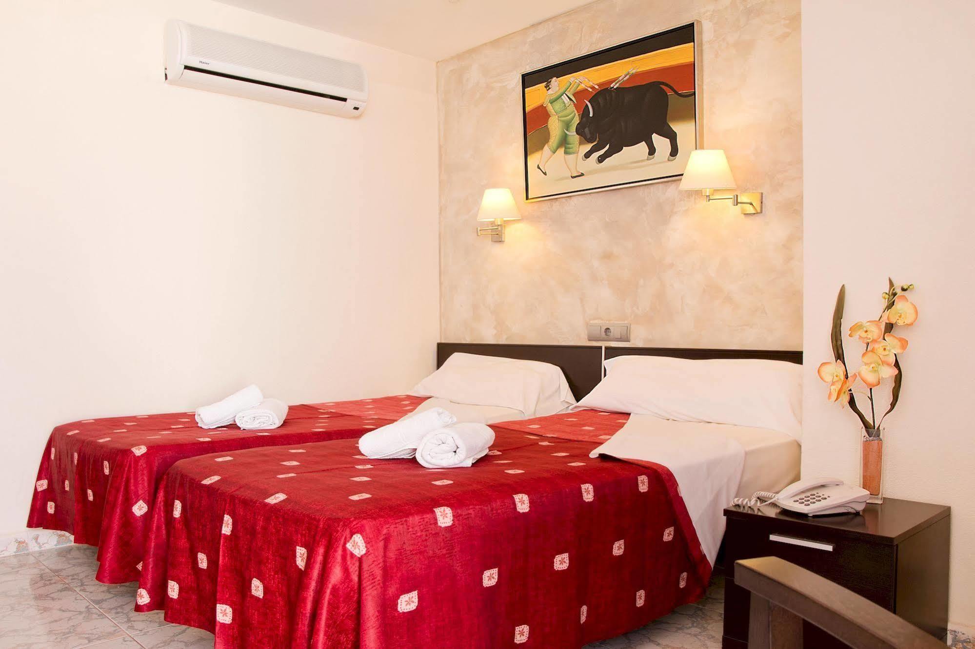 Fergus Paraiso - Adults Only Hotel 3*