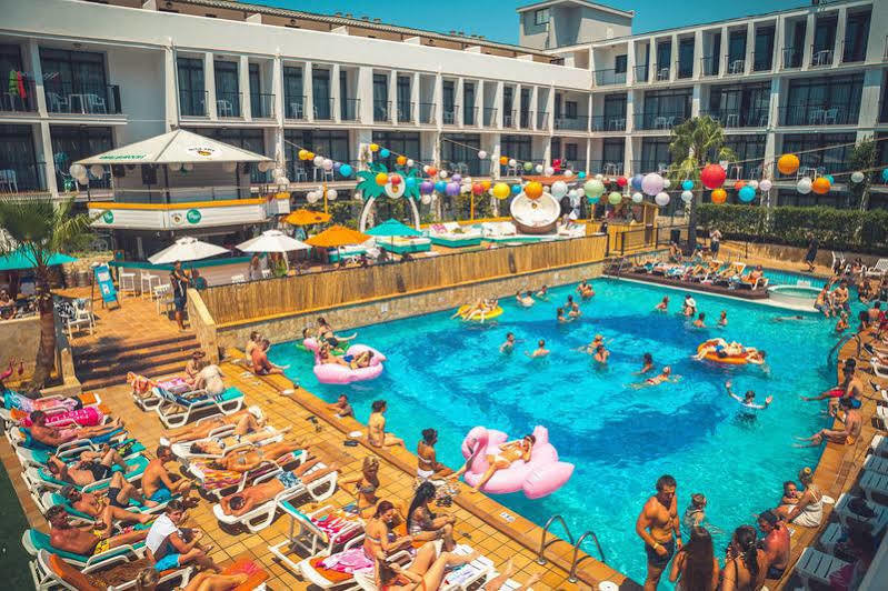 Confort Plaza * San Antonio (Ibiza)