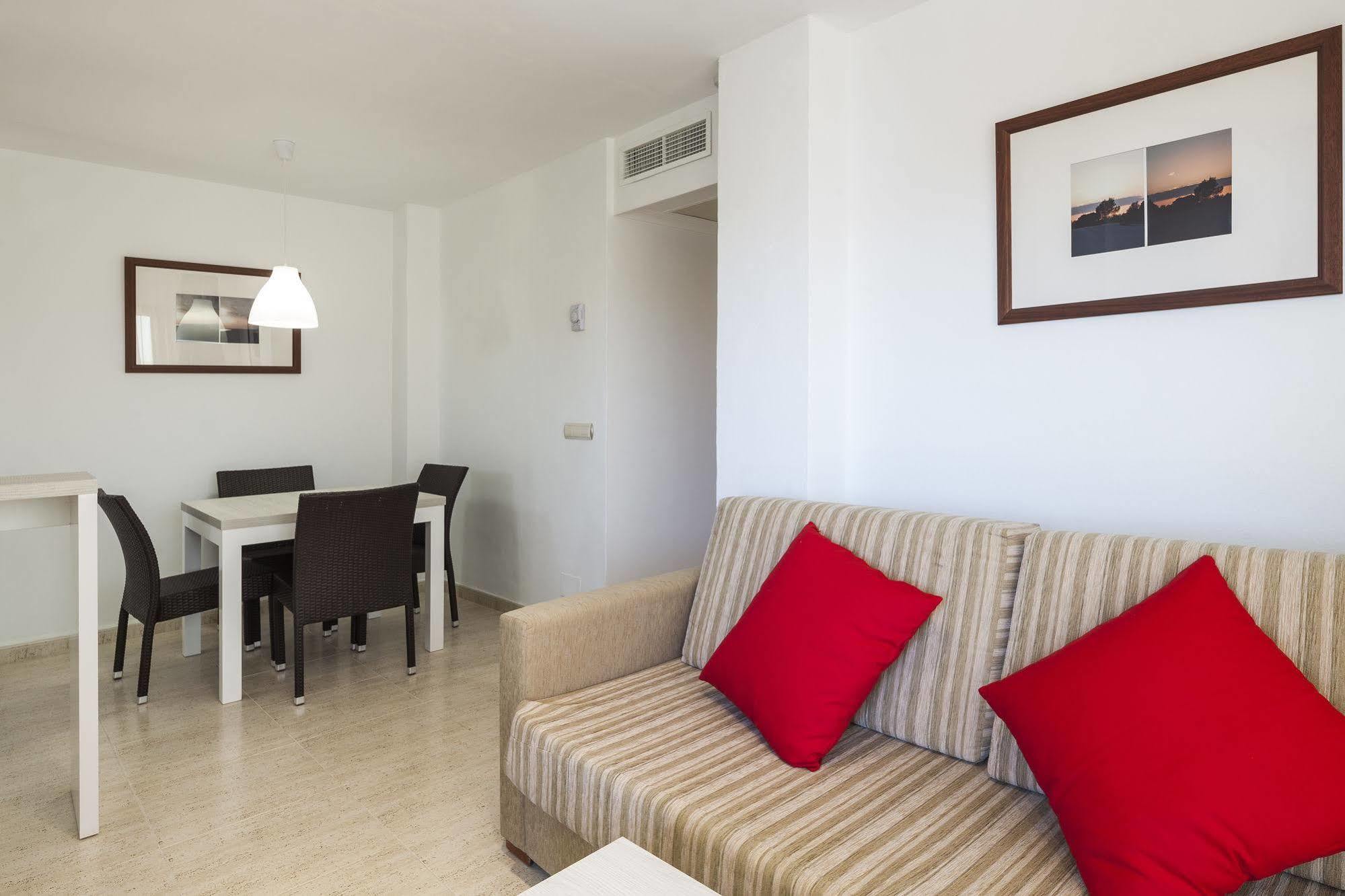 Ibiza Heaven (adults Only) * Platja d'en Bossa