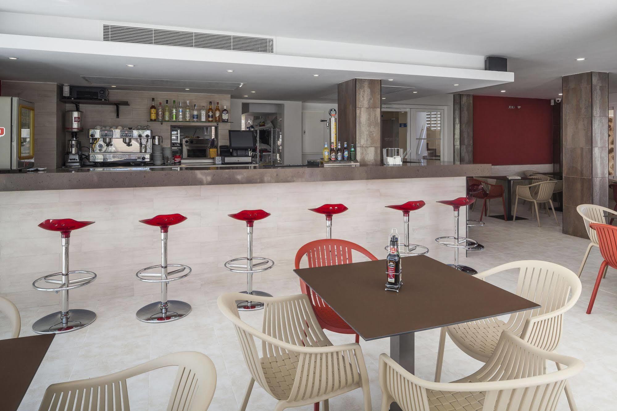 Ibiza Heaven (adults Only) Platja d'en Bossa