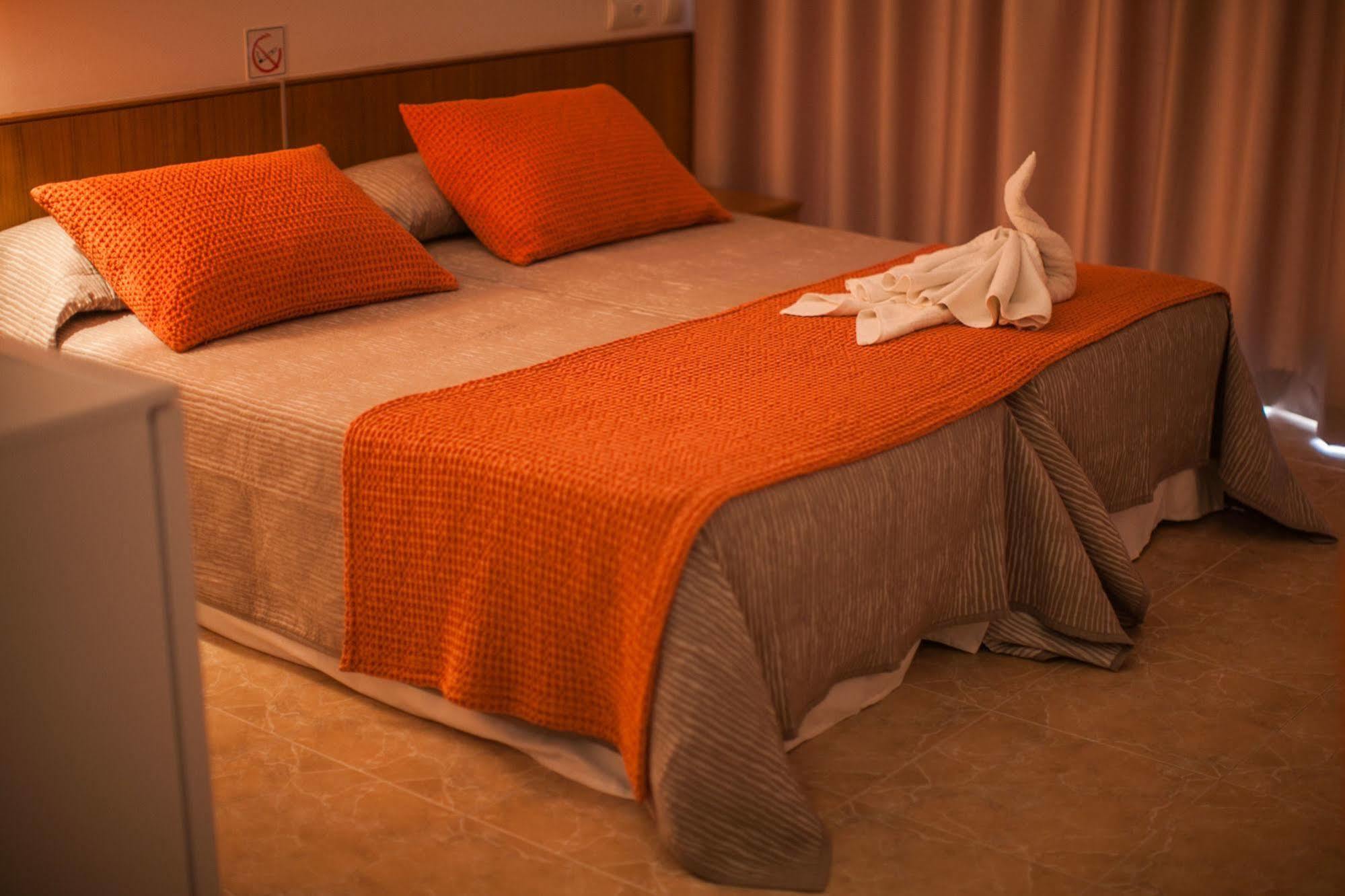 Los Pinos Guest house