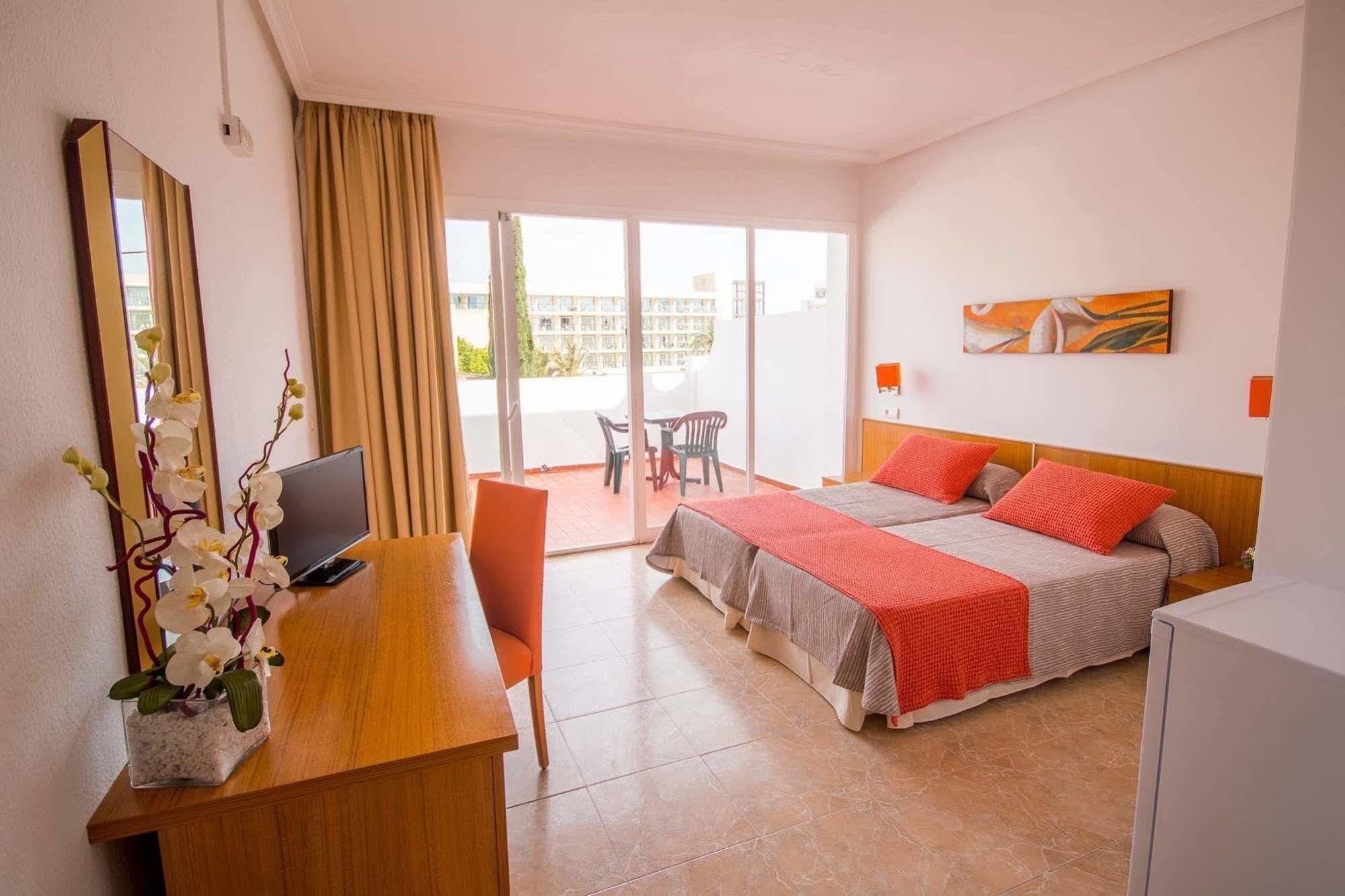 Los Pinos Guest house