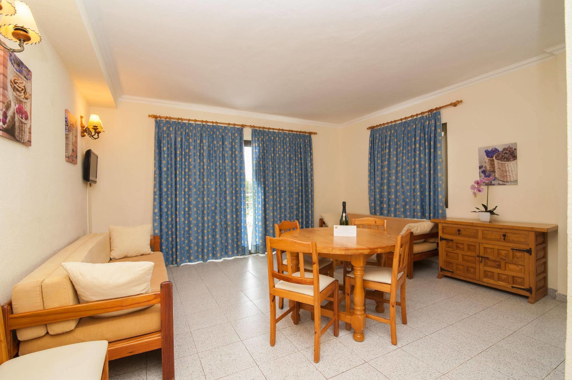Casa Luis 4*