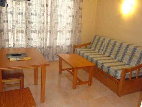 Ses Veles Apartment Cala Llonga (Ibiza)