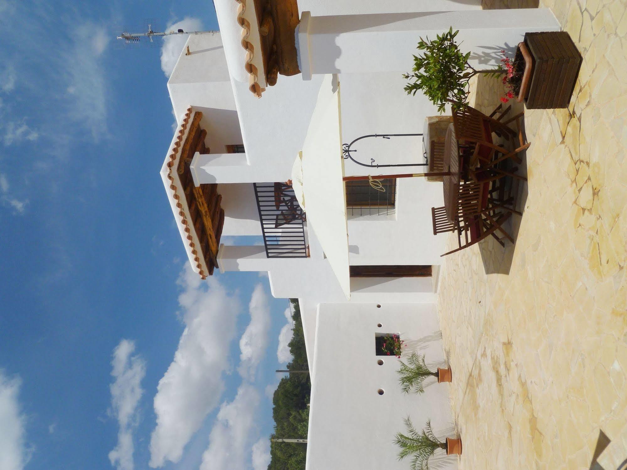 Los Naranjos Cala Llonga (Ibiza)