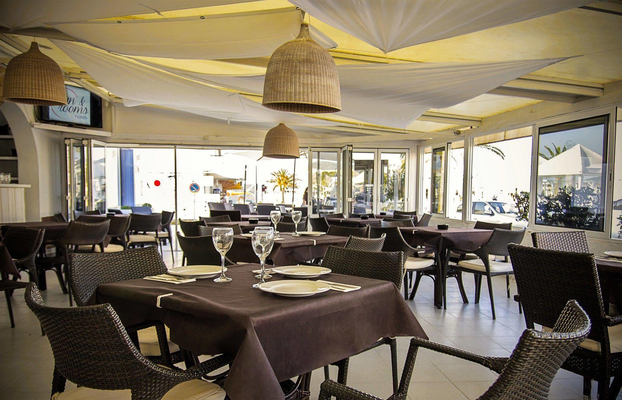 Hotel Outsite Ibiza 3*