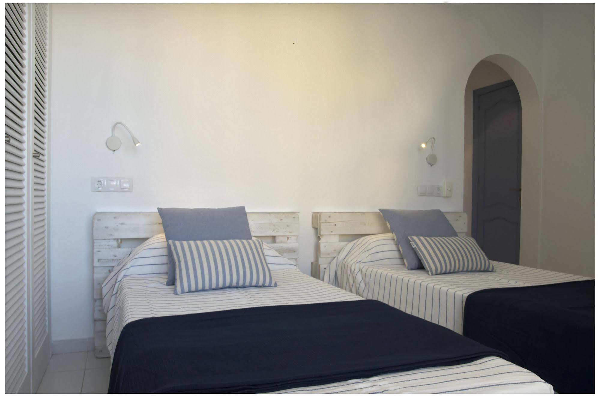 Outsite Ibiza Hotel 3*