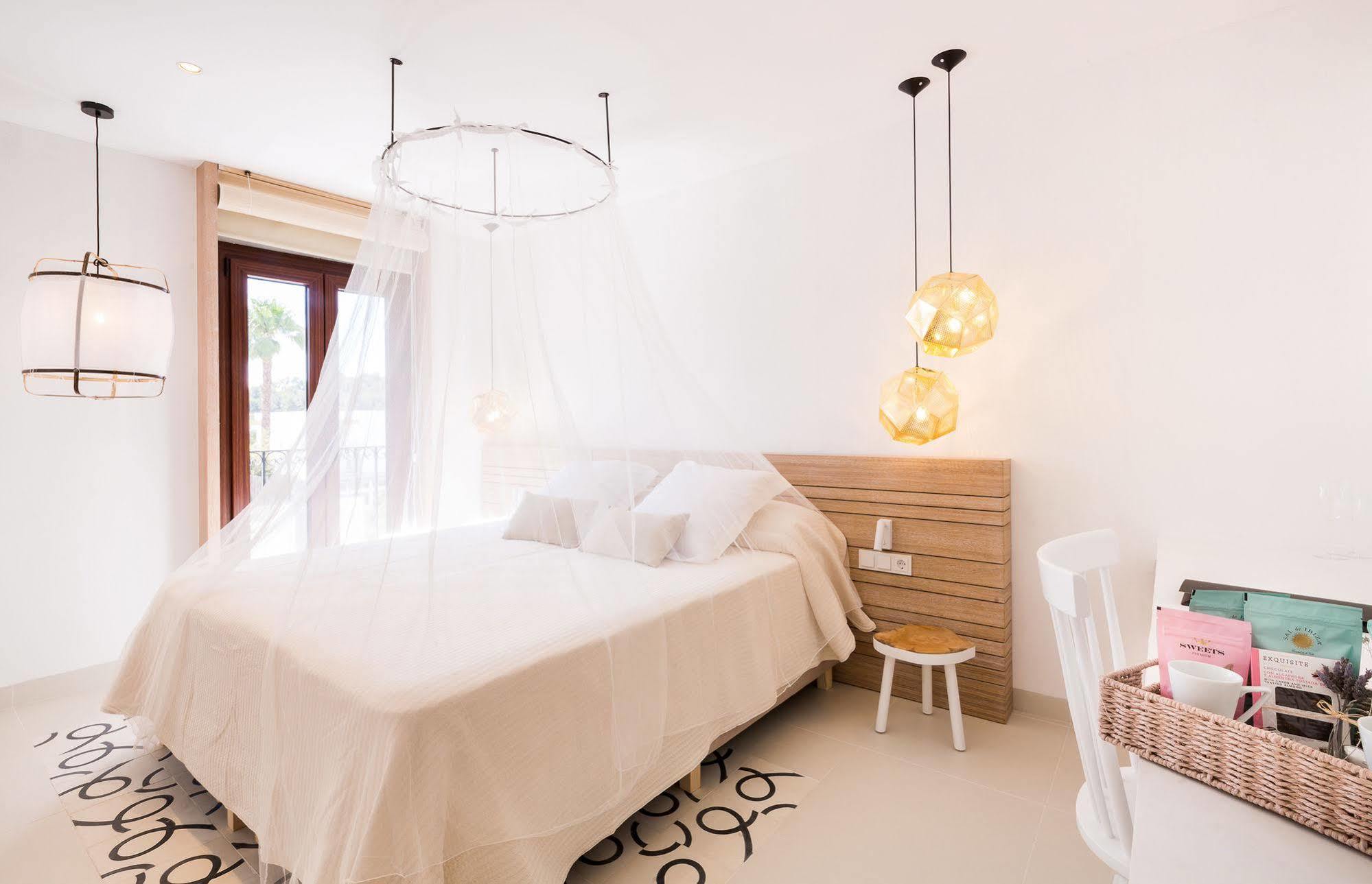 Gatzara Santa Gertrudis Hotel 4*
