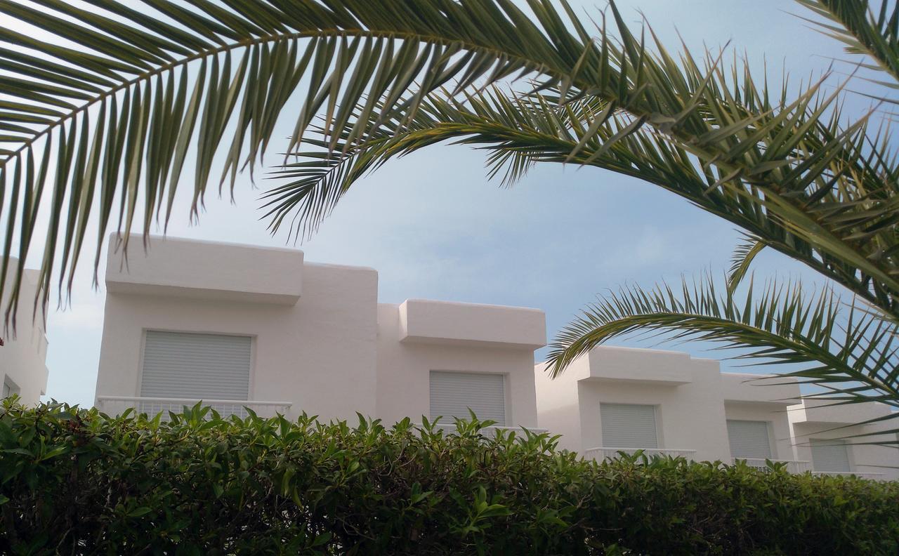 Camelina Aparthotel