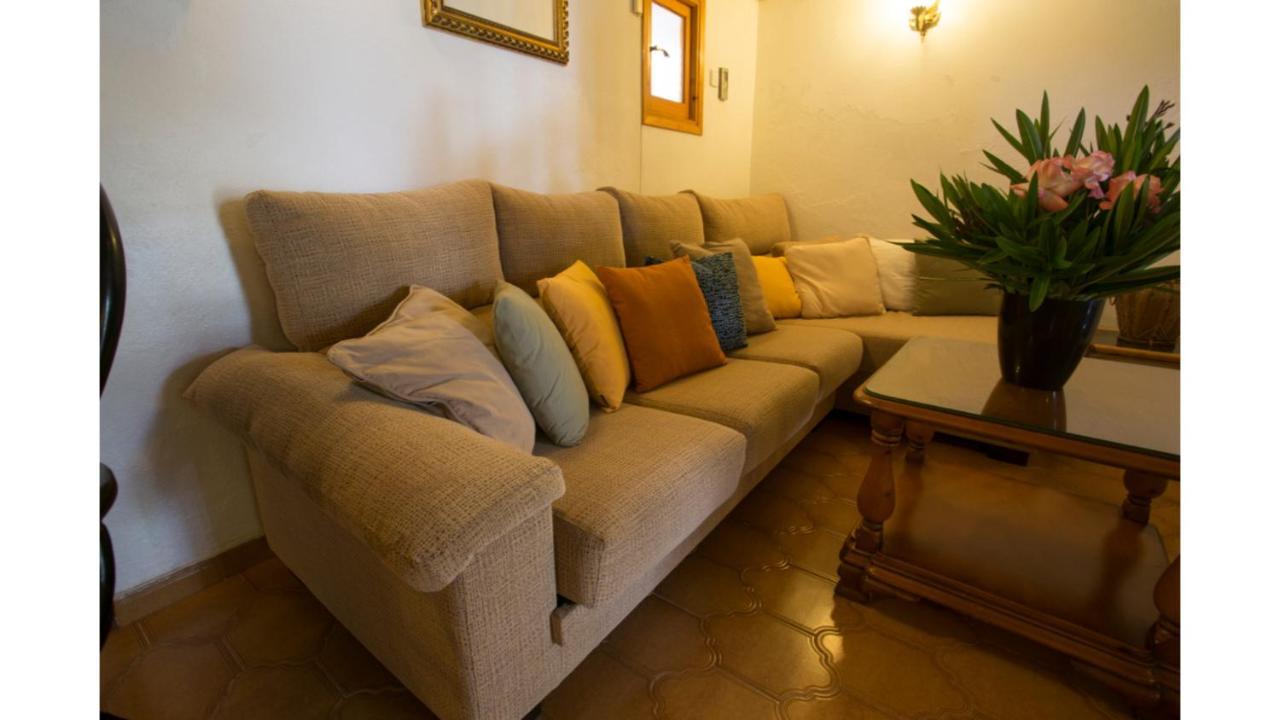 Villa Nieves: Rural Retreat Near San Antonio (Ibiza)