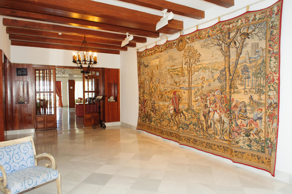 Neptuno Hotel