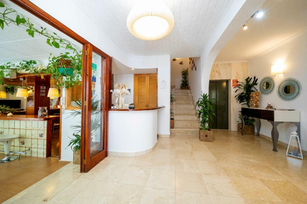 Manolita San Antonio (Ibiza)