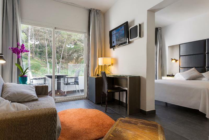 Hotel Palladium Cala Llonga - Adults Only