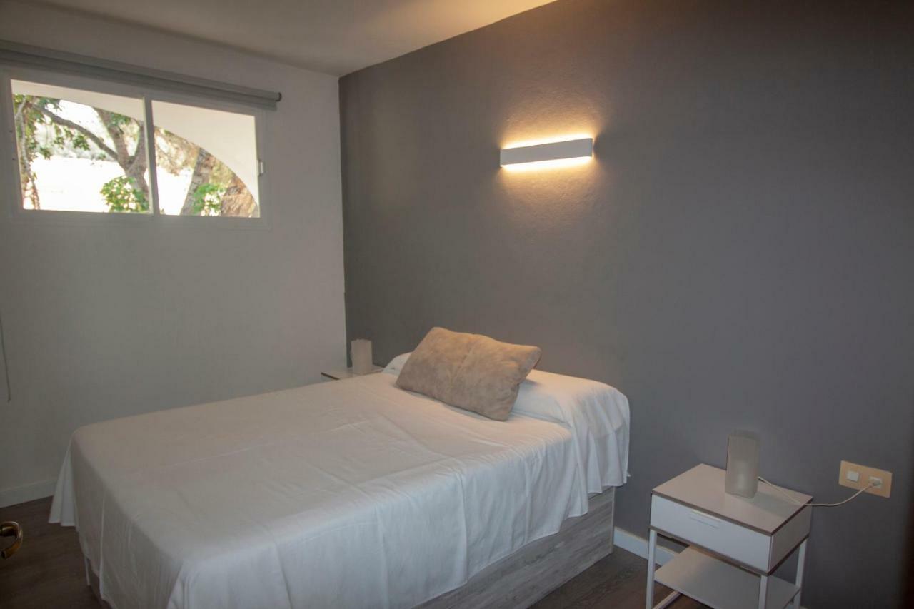 Sea View Apartment *