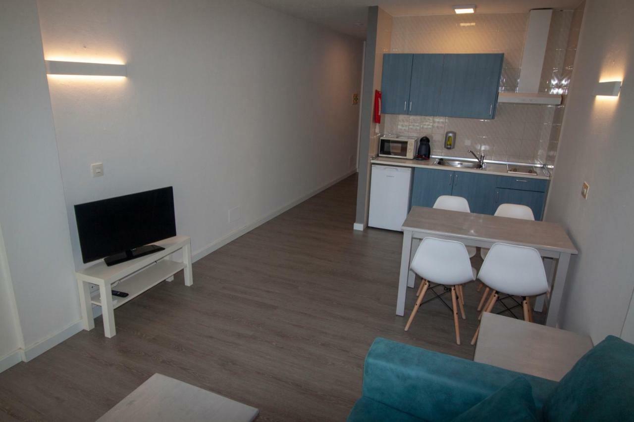 Sea View Apartment *