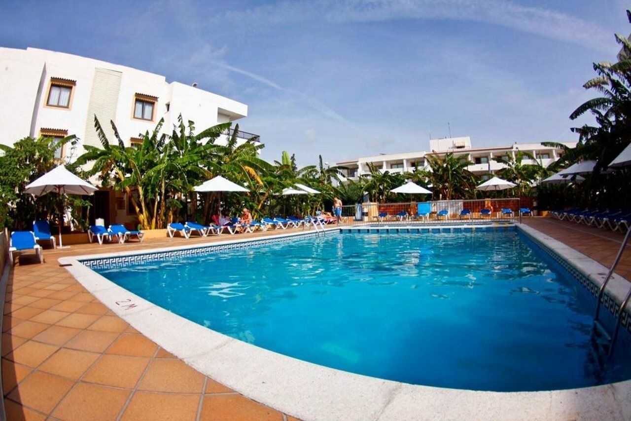 Apartahotel Casa Luis Santa Eulalia del Río