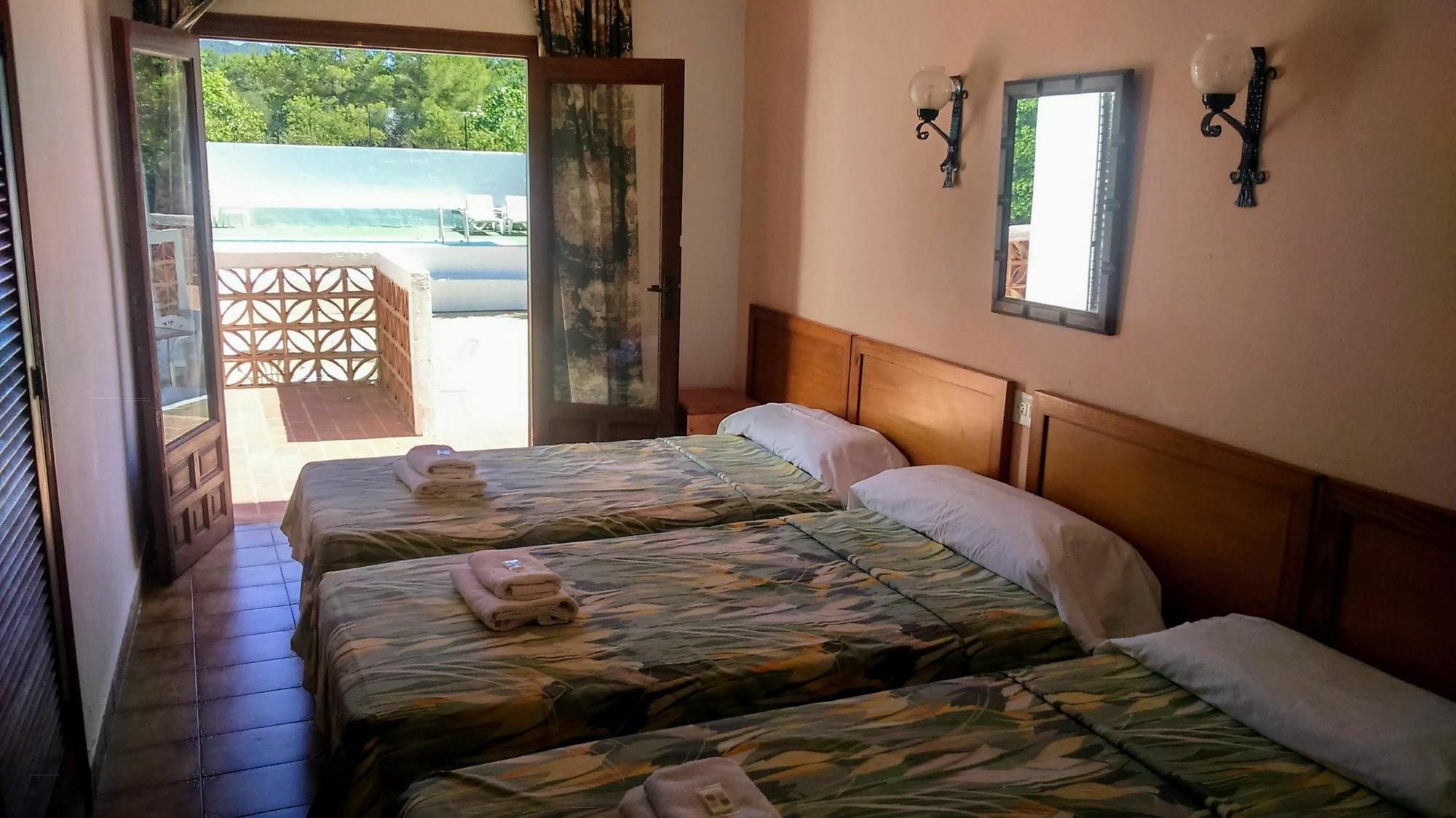 With 7 In Sant Antoni De Portmany, With Private Pool, Encl Apartment San Antonio (Ibiza)