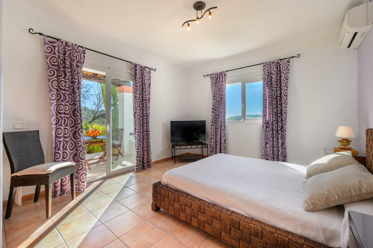 Ameler Villa *