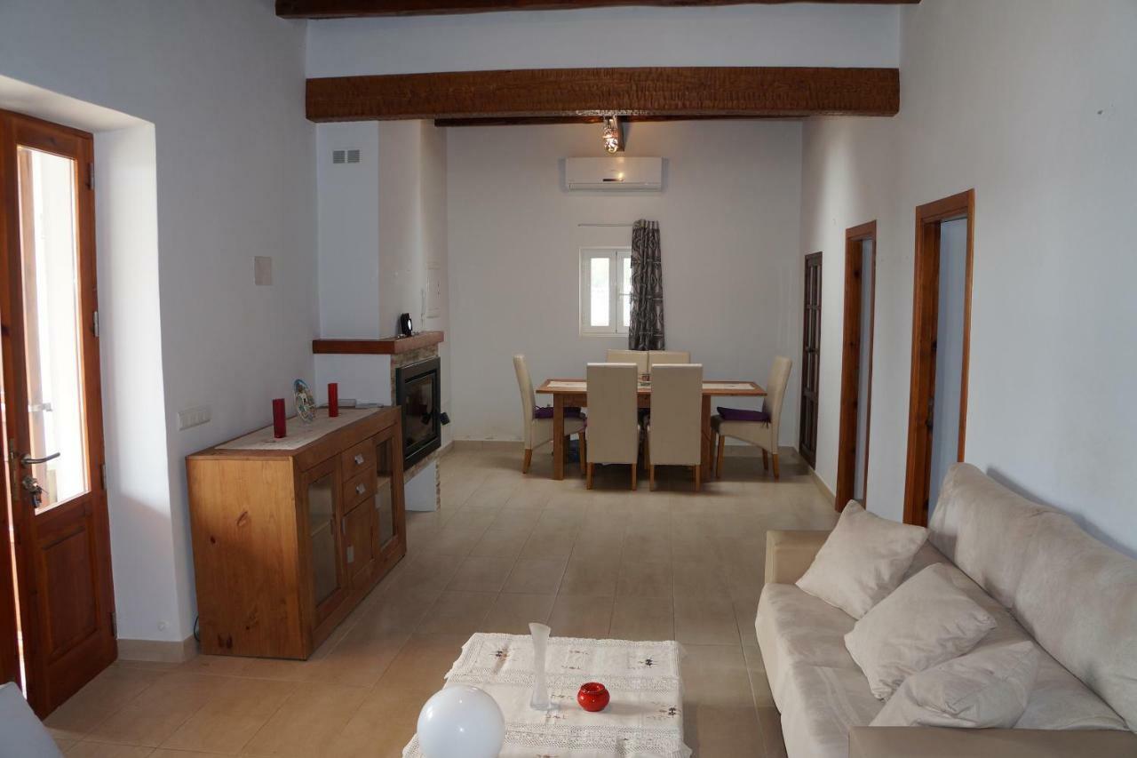 Frigola. Ibiza 9pax Villa Sant Josep de sa Talaia