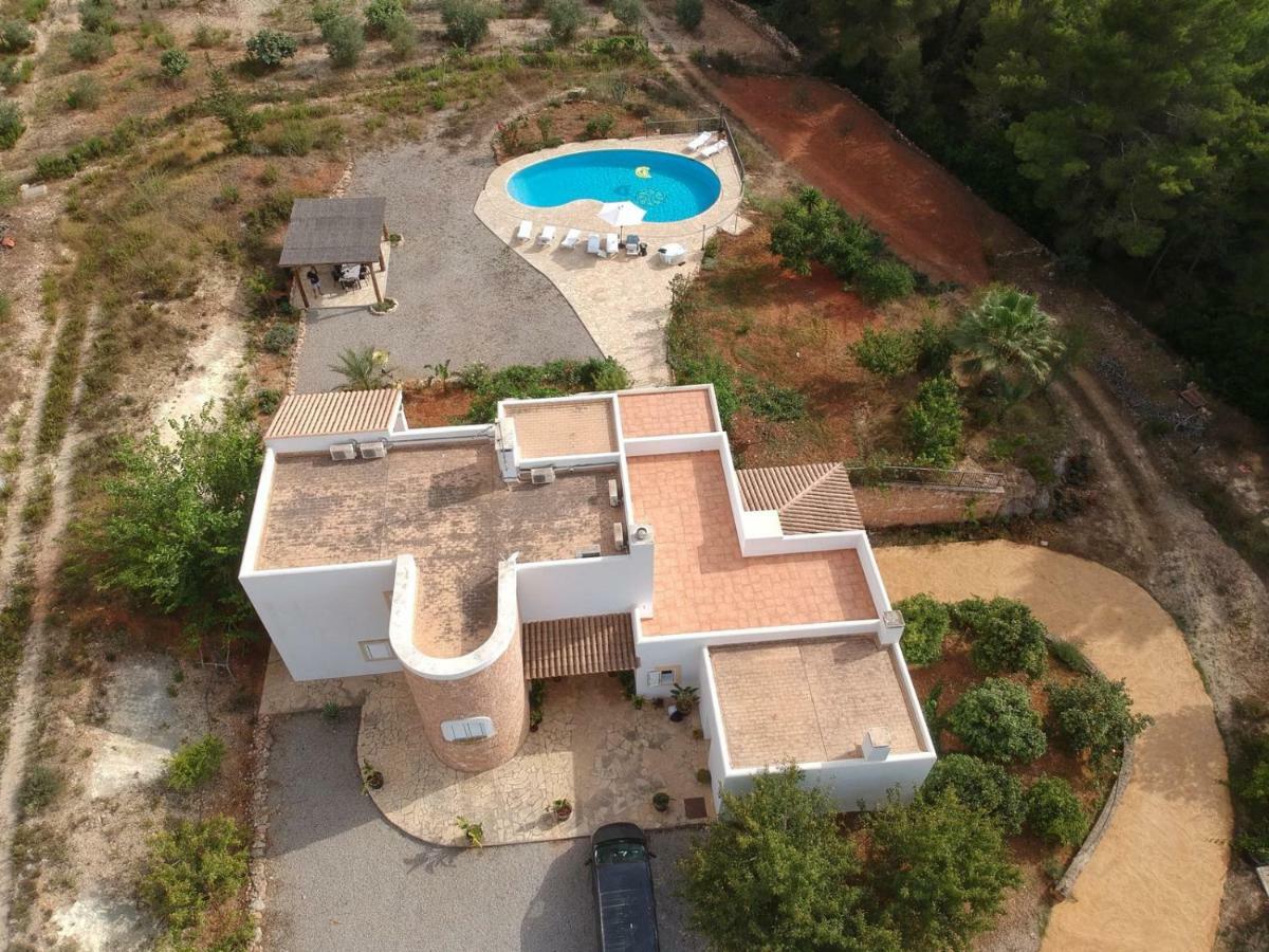 Toni Miqueli Villa