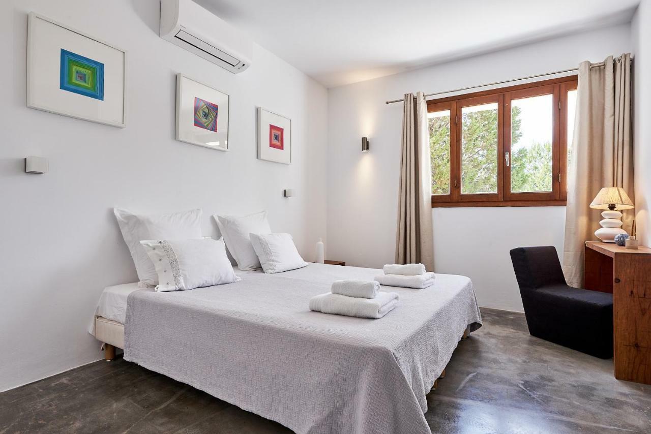 Kiva Villa *