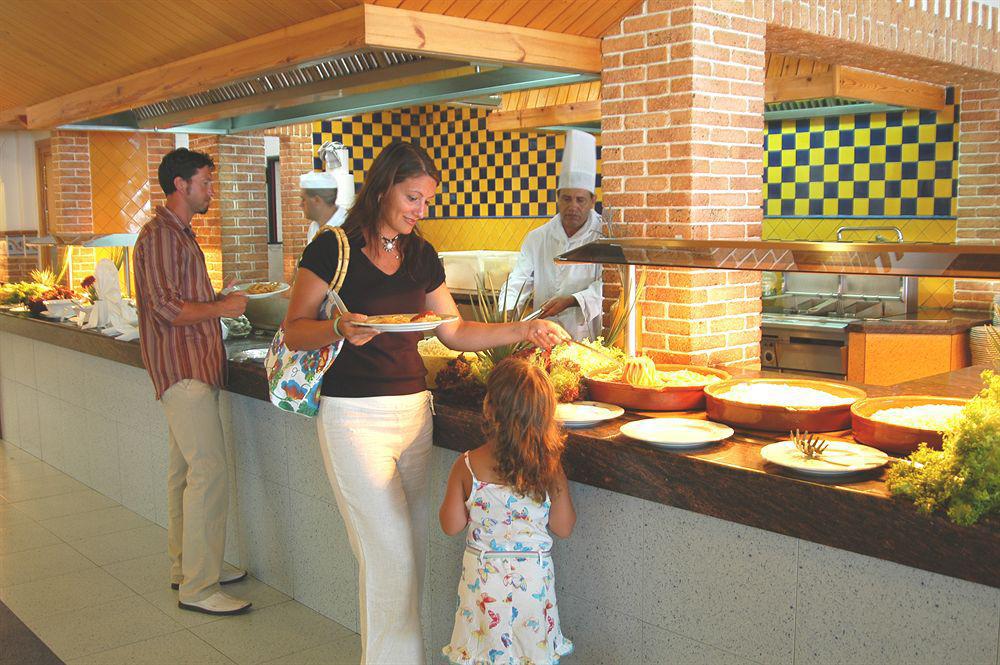 Invisa Club Cala Blanca Es Figueral
