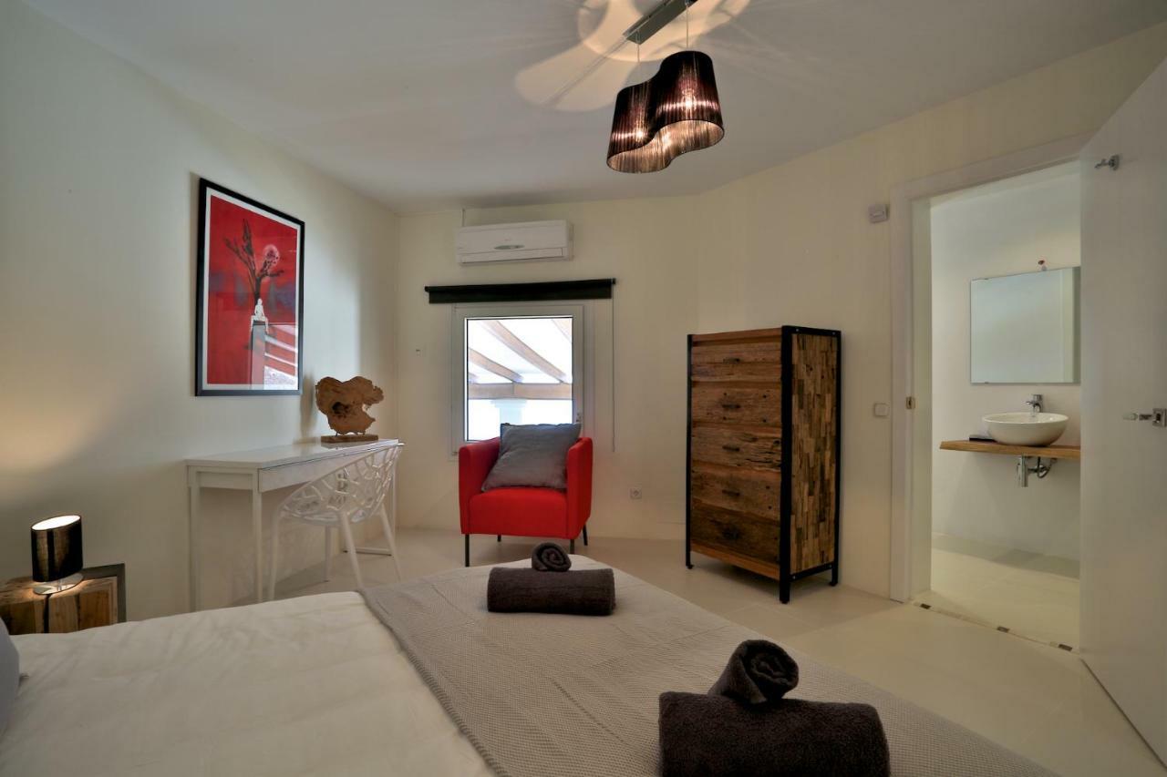 Villa C'an Petra, Carrer Club Robinson Sant Josep de sa Talaia