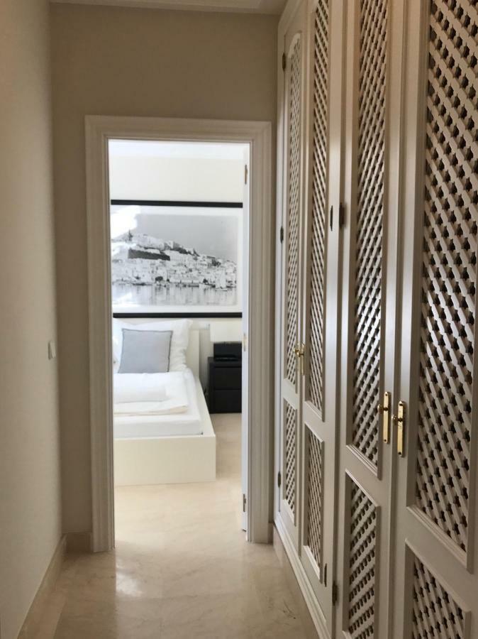 Villa Dos Monos