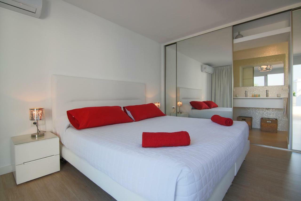 Raes Villa *