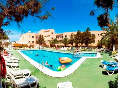 Aparthotel Sol Bay 2*