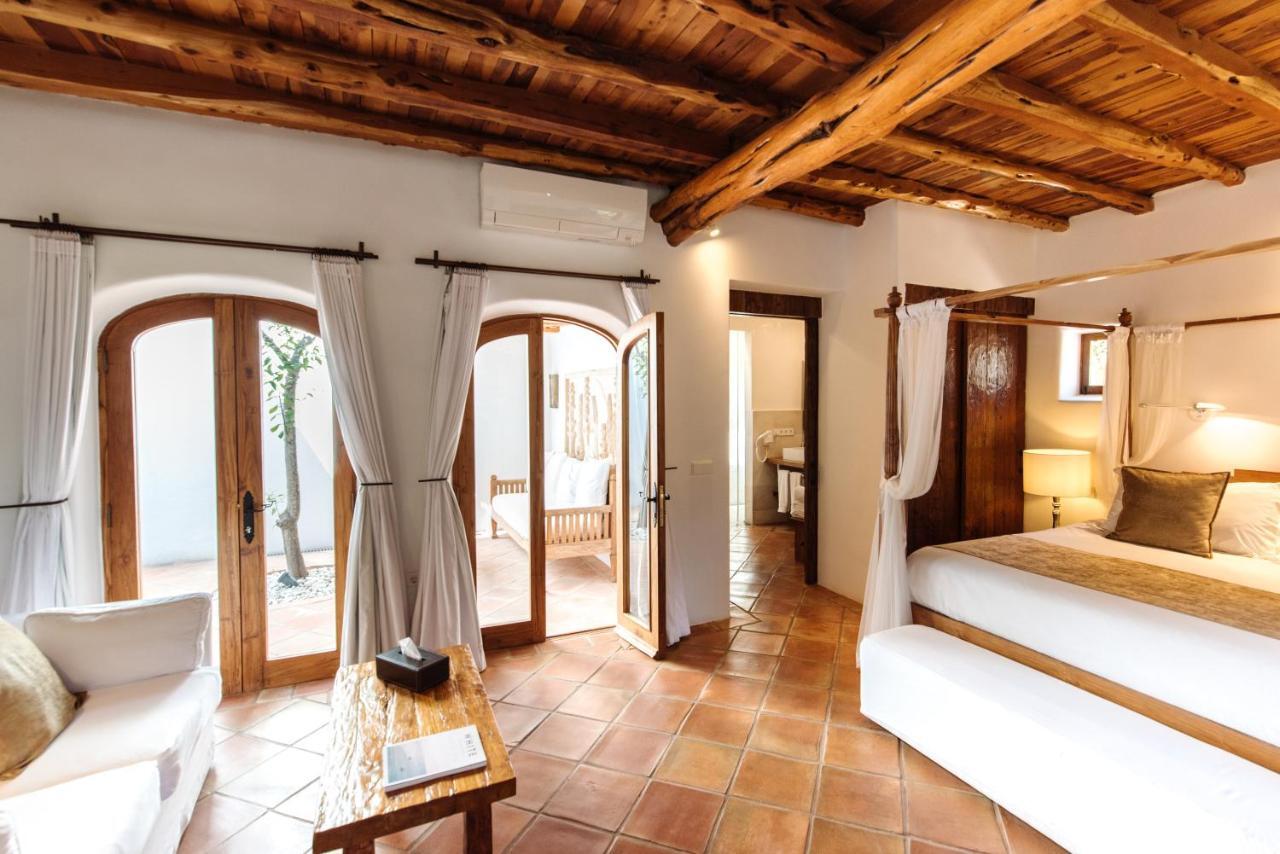 Country house Atzaro Santa Eularia des Riu