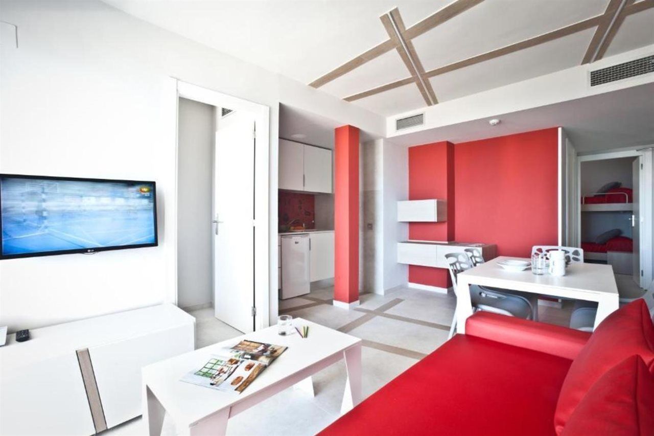 Ryans - Only Adults Aparthotel 3*