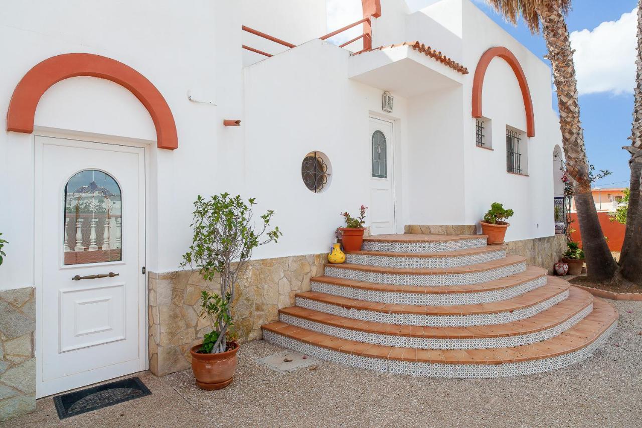 Ramos Villa *