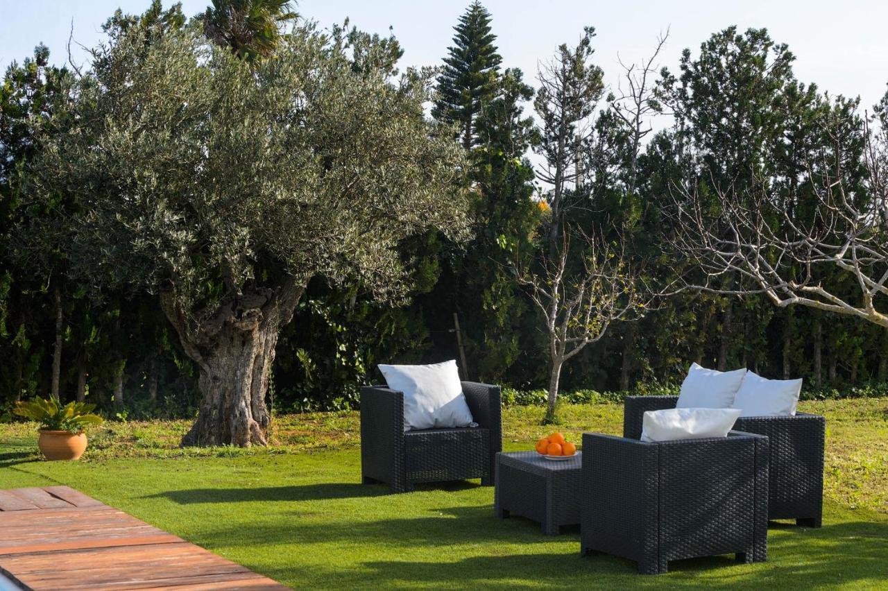 Anur Villa