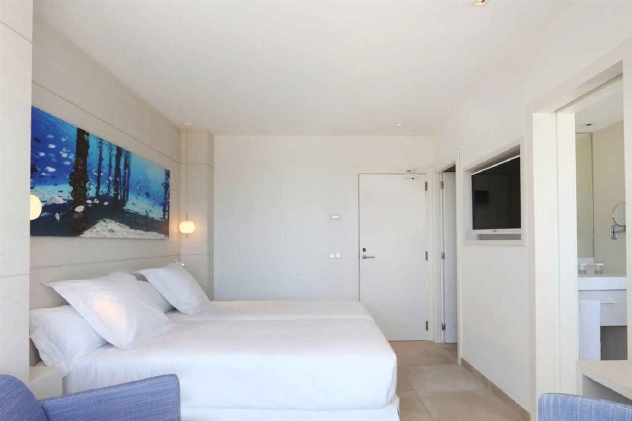 Iberostar Selection Santa Eulalia Adults-only Ibiza 4* Santa Eulária des Riu