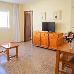Apartamentos Cala Llonga