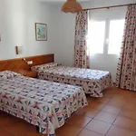 Benet Los Pinares Apartments