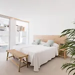 Bossa Bay Suites With Private Pool - Mc Apartments Ibiza
