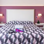 The Purple Hotel - Adults Only